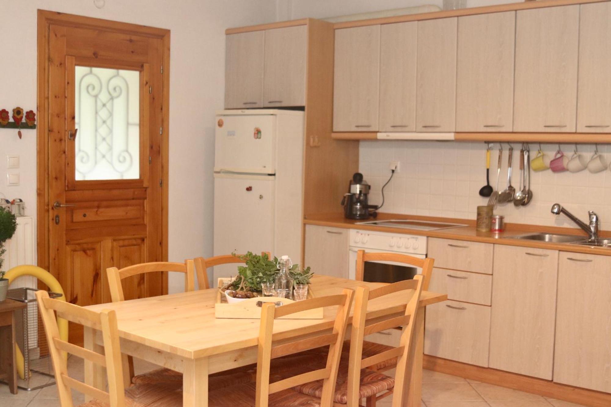 Tradiotional House Apartment Metamorfosi  Exterior photo